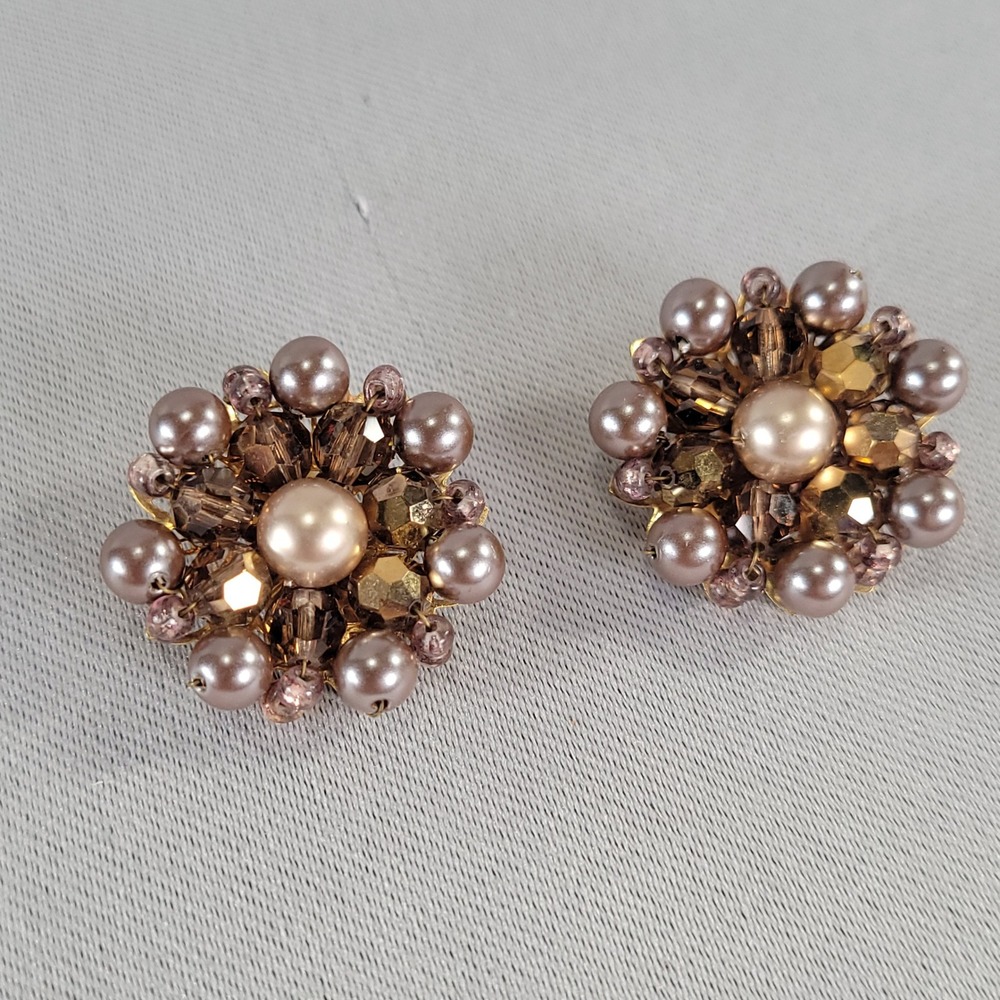 Marvella‎ Vintage Mauve Faux Pearl and Beaded Cluster Clip On Earrings Gold Tone